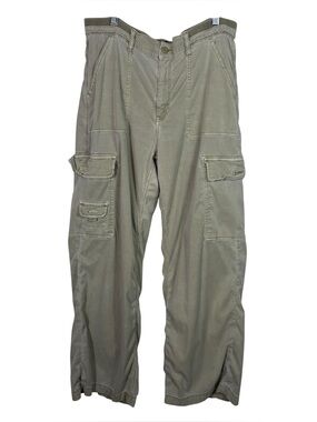 American Eagle Khaki Green Distressed Wash Straight Leg Cargo Pants 14 Baggy